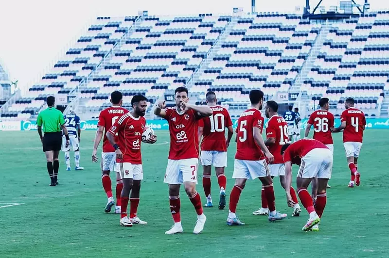 ارتفاعات لاعبي الأهلي في مونديال الأندية الشناوي ليس الأطول صور - يلا شوت لايف | Yalla Shoot Live | أهم مباريات اليوم بث مباشر جوال Yallashoot ارتفاعات لاعبي الأهلي في مونديال الأندية: الشناوي ليس الأطول (صور حصرية)