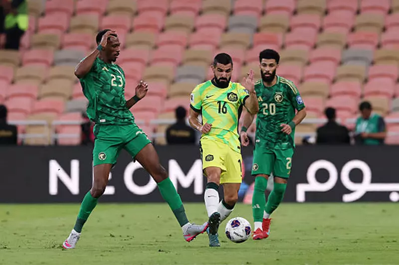 الأخضر يتعثر على أرضه: أستراليا تضمن تأهلها إلى ملحق كأس العالم 2026 على حساب السعودية